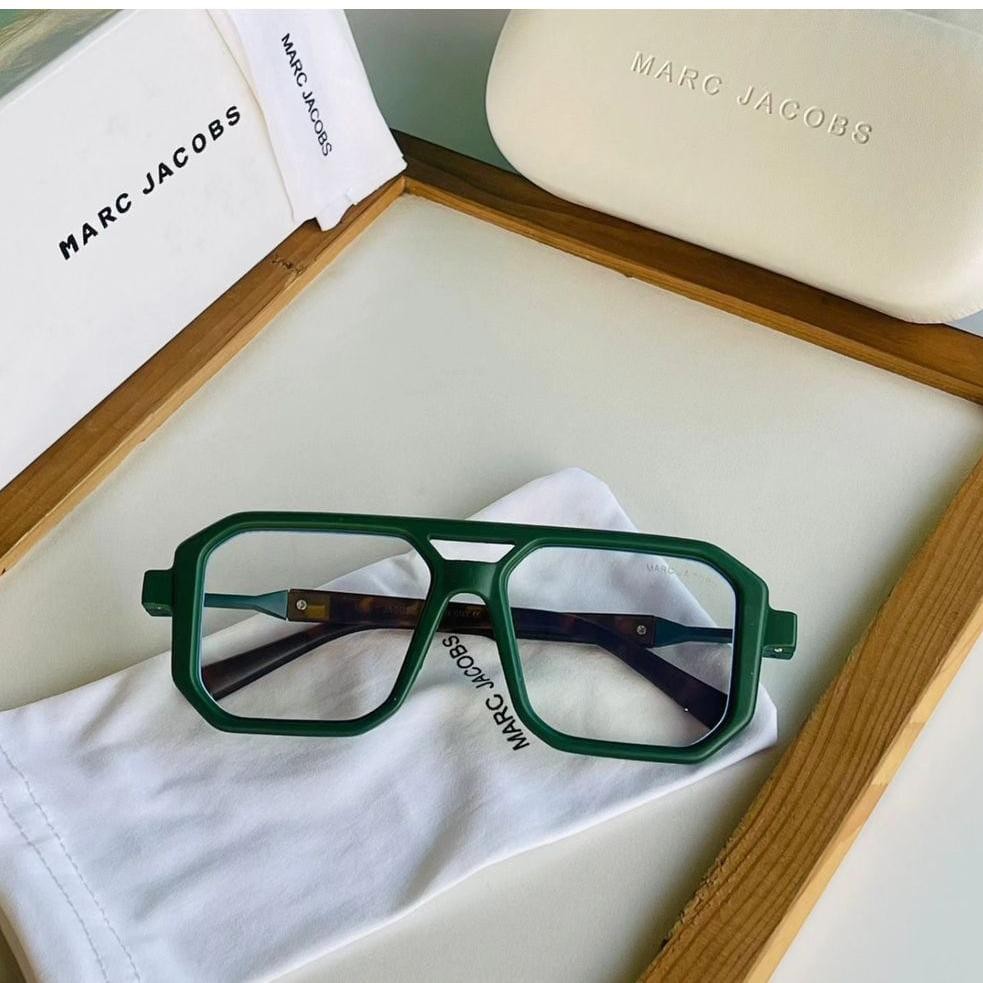 MARC JACOBS FRAME 122