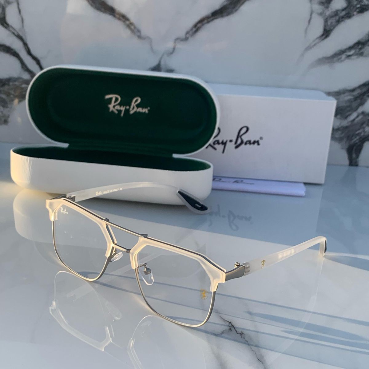RAY-BAN SUNGLASSES / FRAME 125